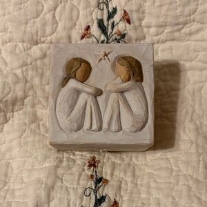 Demdaco Willow Tree Friendship Box